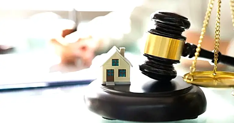 Read more about the article Borçlunun Haline Münasıp Evinin Haczedilemeyeceği- Rayiç Değerin Belirlenmesi Gereği